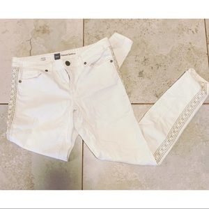 Target Skinny Jeans in White with Trim Detail